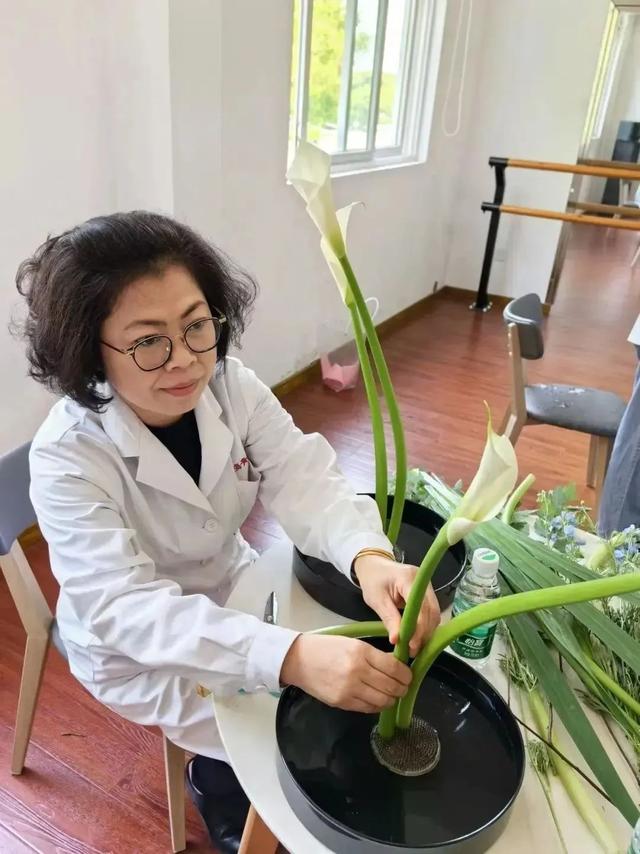 对于戒毒民警来说，爱情是“无论多晚，有我等你”！