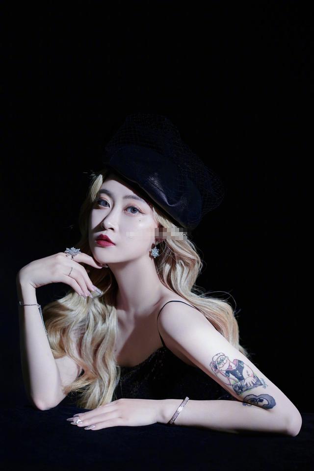 小魔仙美琪扮演者去世！年仅25岁，母亲发文哀悼透露因心梗猝死