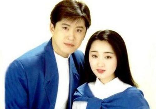 “玉女皇后”杨钰莹的迷乱情史，深陷红楼丑闻，一次恋爱影响一生