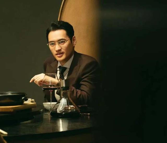 袁弘:希望大家不要成为《热搜》的岳鹏