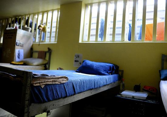 中国最高级别监狱，能入住的全是高官，更有待遇顶格的特殊监区