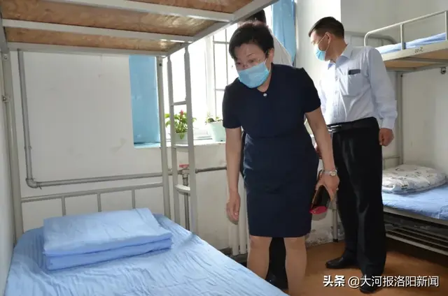 LYIS精神——洛阳国际学校致敬最美管理者