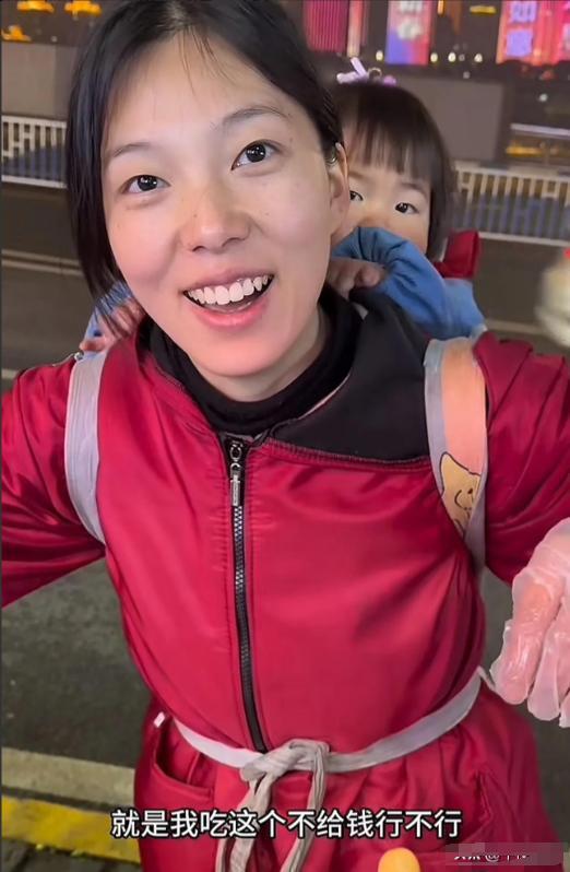 林静爆红涨粉50万，那个把她赶出家门的婆婆，肠子可能都要悔青了