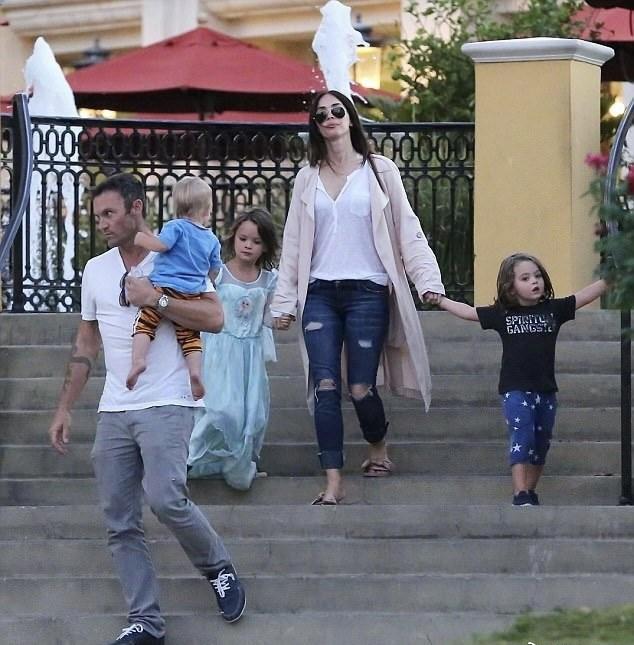 《变形金刚一》女主梅根福克斯!曾红极一时,如今事业却一路下滑