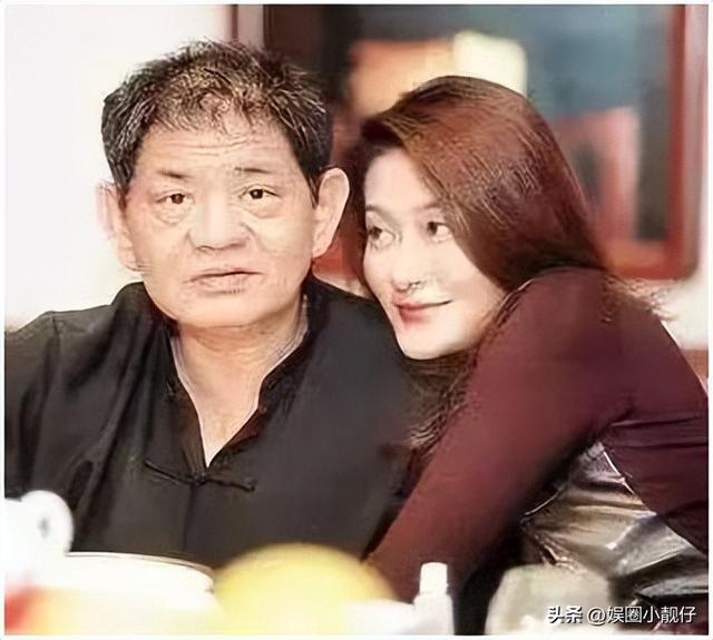 星女郎被母亲逼迫，一年拍10部“风月片”，为情疯癫29岁弃子跳楼