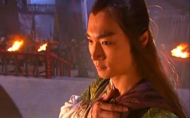 《凤在江湖》播出19年，男主因故退圈，两位女主生活美满