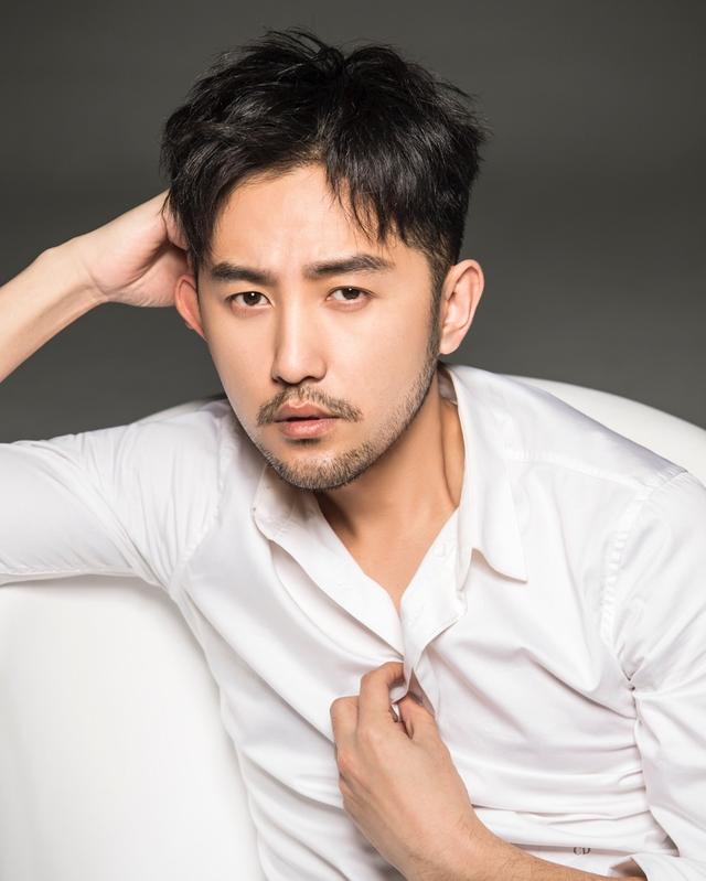 毛毅《成化十四年》杀青 多部待播剧势头正劲