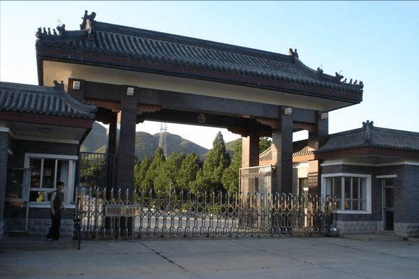 中国最高级别监狱，能入住的全是高官，更有待遇顶格的特殊监区