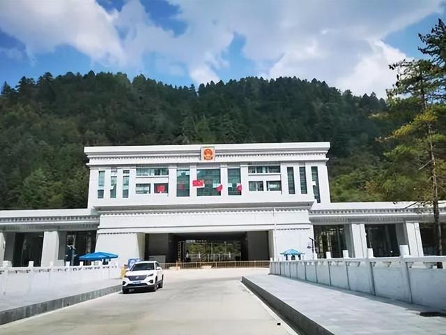 扼住印度“七寸”!仅有1.5万人的亚东县,对我国到底有多重要?