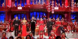 小岳岳表情包(卫视春晚明星集体串台，小岳岳再现经典表情包，TVB春晚也凑热闹)