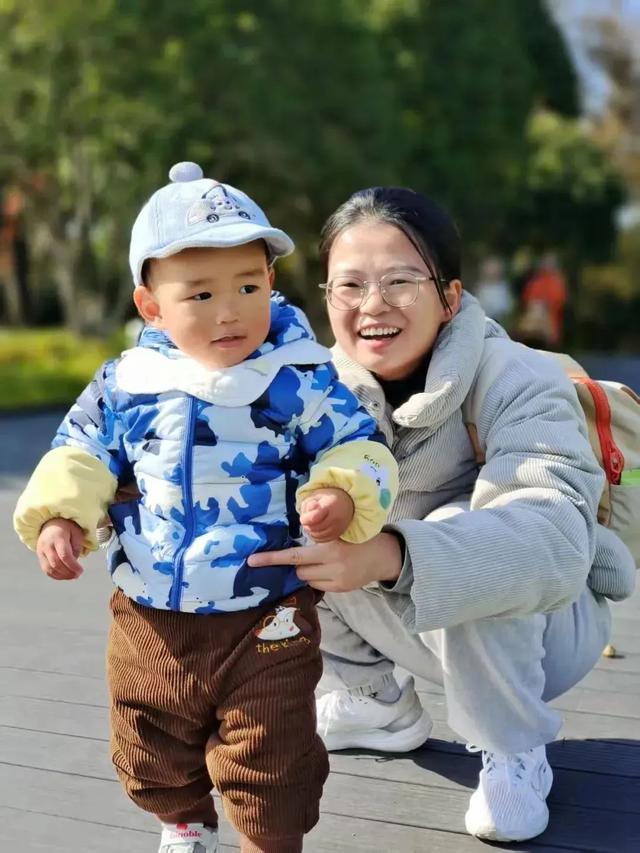 对于戒毒民警来说，爱情是“无论多晚，有我等你”！