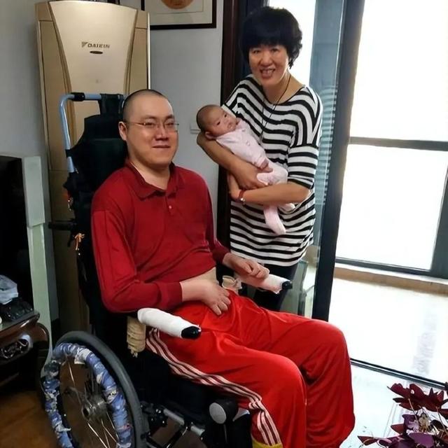 中国男排名将汤淼：我对不起离异的父亲，爱母亲也爱继母