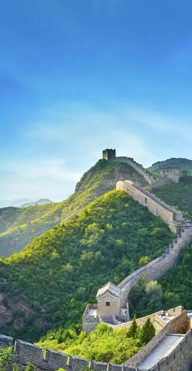 听《一程山路》