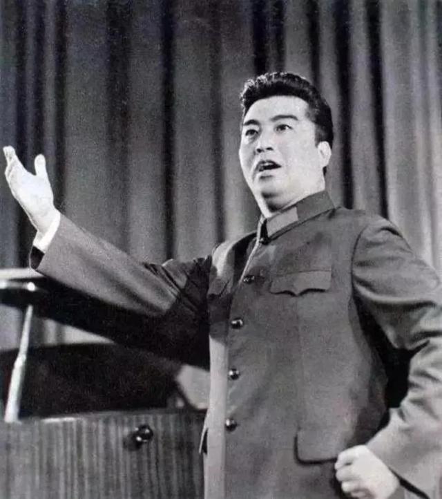 李双江每月养老金高达3万，梦鸽李天一连夜转移资产，在美国定居