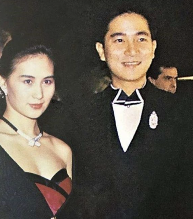 赌王和二太先后离世，被棒打鸳鸯的何超琼上热搜，豪门绝恋美强惨