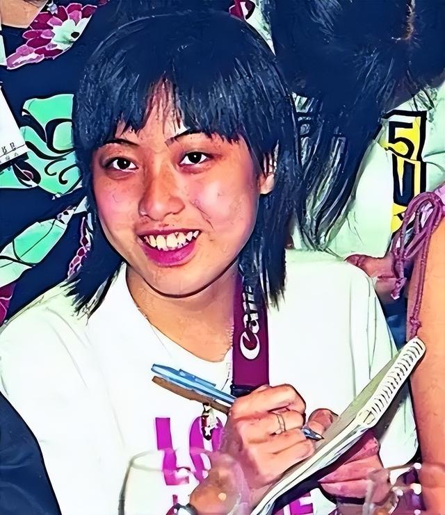 甘比好手段：钩织店打造贤妻良母人设，套牢刘銮雄独掌700亿家产