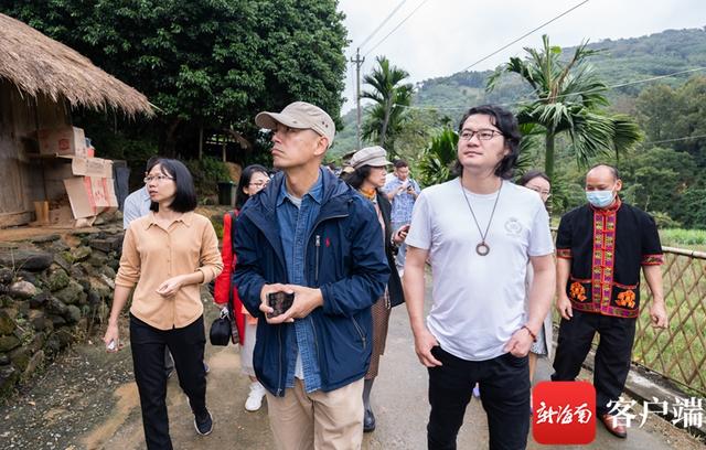 走进黎族｜文化名家走进海南“黎家第一村”听七旬黎族阿公讲述“船型屋”的故事