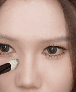 为什么她越素越能火出圈？