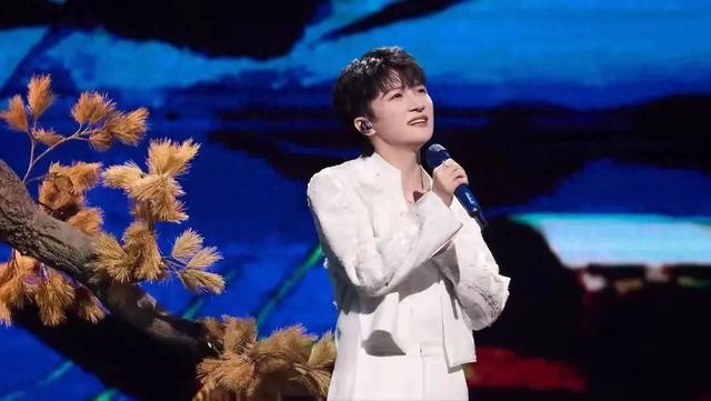 周深:从好声音遗珠到国际歌者的华丽转身