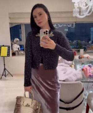 林孝能(林建岳邱达昌俩豪门聚餐，子女打成一片，林恬儿搂着父亲义父合照)