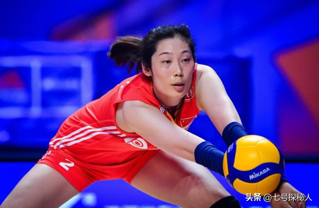 农村女孩到世界冠军，身高1米98的朱婷，爱情毫无进展