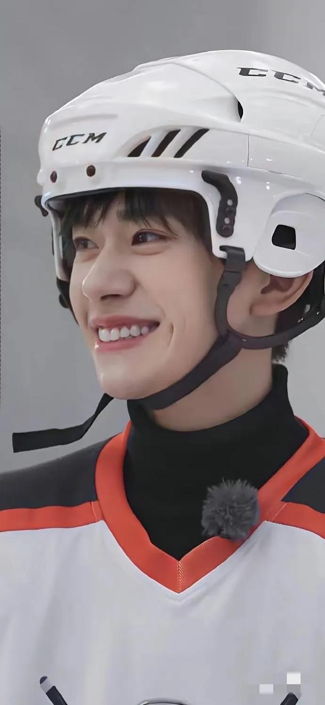 颜值天花板!少年感VS人夫感,你pick哪款男神?