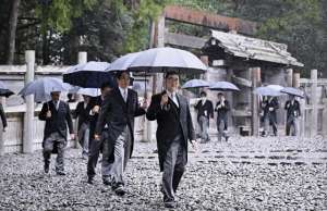 伊势(日本三重县伊势神宫迎来一位特殊访客)