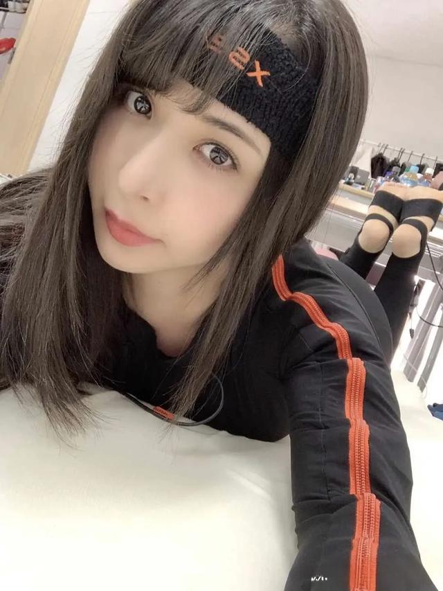 大沢佑香：迷人魅力令人心动