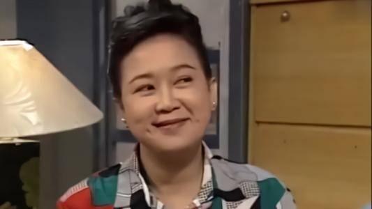 TVB金牌绿叶朱咪咪，被演戏耽误的好歌手，老公是马德钟堂兄