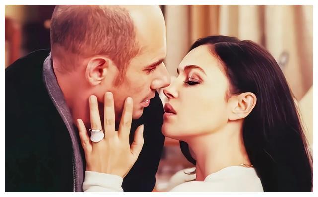 《爱我多深》莫妮卡·贝鲁奇主演：当美丽成为诱惑，真爱何以自处