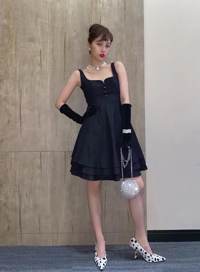 盘点娱乐圈富二代,家族企业不可怕,就怕太低调