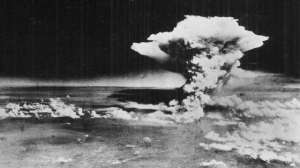 二战武器(盘点二战5种杀伤力武器 第一种就是大杀器 第五种非常残忍)