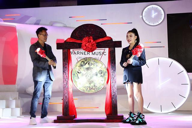 毛衍七签约华纳音乐 新单曲即将登陆