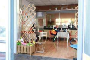 杨永德(寒风凛冽，不减暖意这一“最美工会户外劳动者服务点”向户外奔波的他们送去温暖)