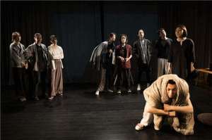 蒋昀霖(上一节表演课)