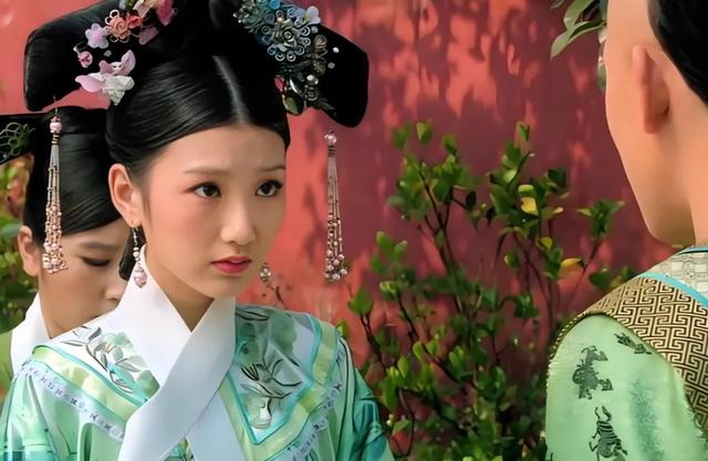 毛晓彤，出生被丢垃圾桶，逆袭后被告！