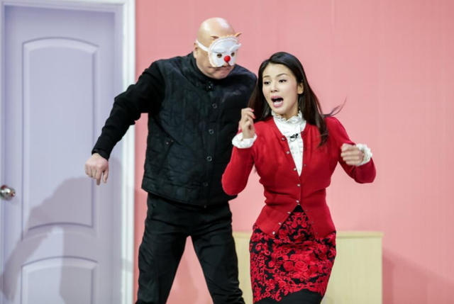 盘点春晚小品中的客串美人,黑丝刘涛应属第一