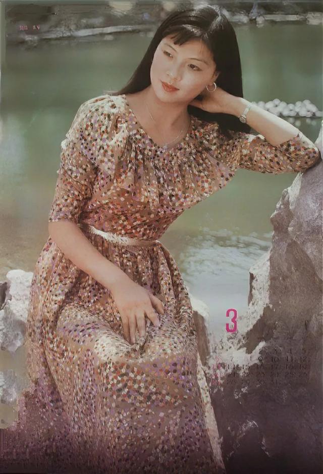 挂历欣赏（459）——1988年影视红星