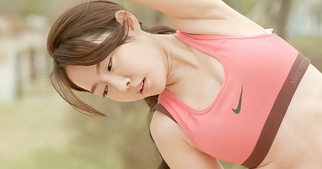 韩国女星池恩瑞五部挑战认知之作，艳而不俗，以身试艺