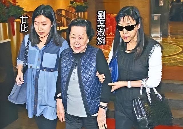 甘比好手段：钩织店打造贤妻良母人设，套牢刘銮雄独掌700亿家产