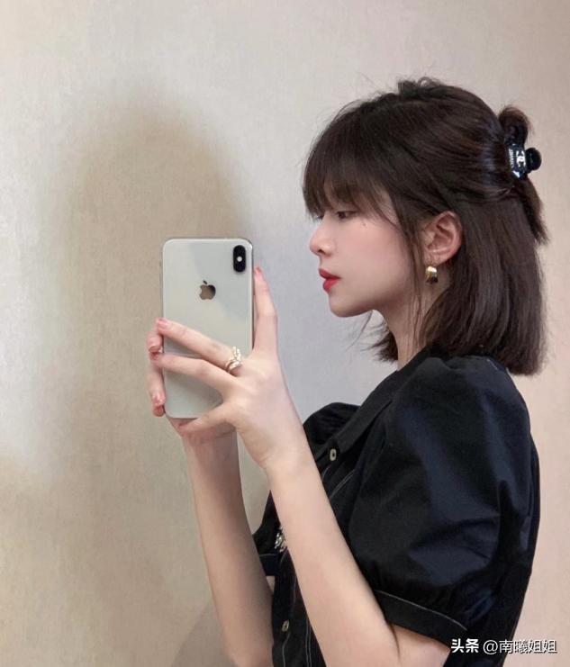 别再披头散发了，今年流行这3种“扎发”，洋气减龄，潮人都跟风