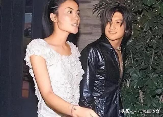 何为歌坛天后,王菲用实力书写属于她的“传奇”