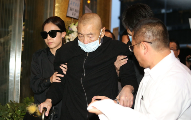 甘比好手段：钩织店打造贤妻良母人设，套牢刘銮雄独掌700亿家产