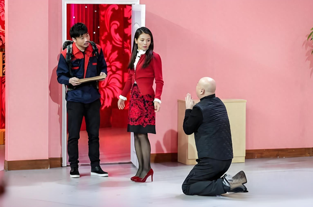 盘点春晚小品中的客串美人,黑丝刘涛应属第一