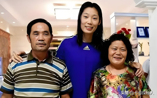 农村女孩到世界冠军，身高1米98的朱婷，爱情毫无进展