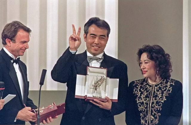 斥资12亿建秦王宫，再花10亿建唐宫，陈凯歌电影没拍好门票赚翻了