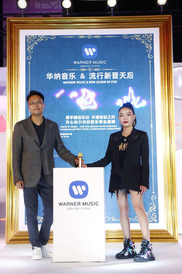 毛衍七签约华纳音乐 新单曲即将登陆