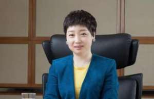 国美老总(国美老板娘杜鹃：你输我陪你东山再起)