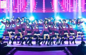 曾鸶淳(青春点亮梦想舞台，AKB48 Team SH第二届元气嘉年华收官)