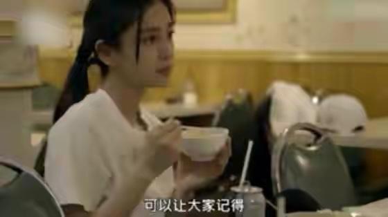 黄晓明baby官宣离婚，12年感情终到头，baby从满眼爱意到闭口不谈